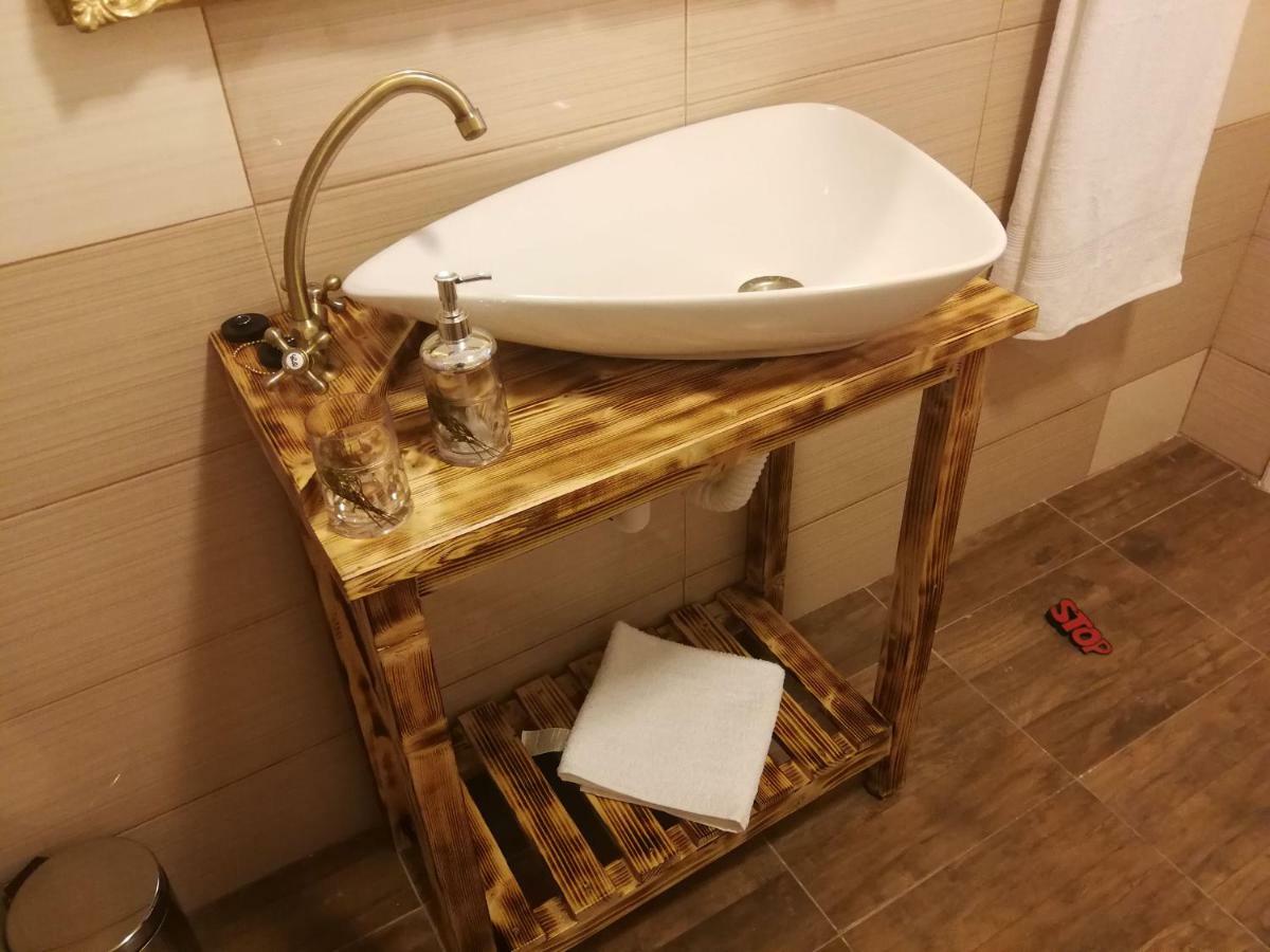 Apartament Hunter Lägenhet Cluj-Napoca Exteriör bild