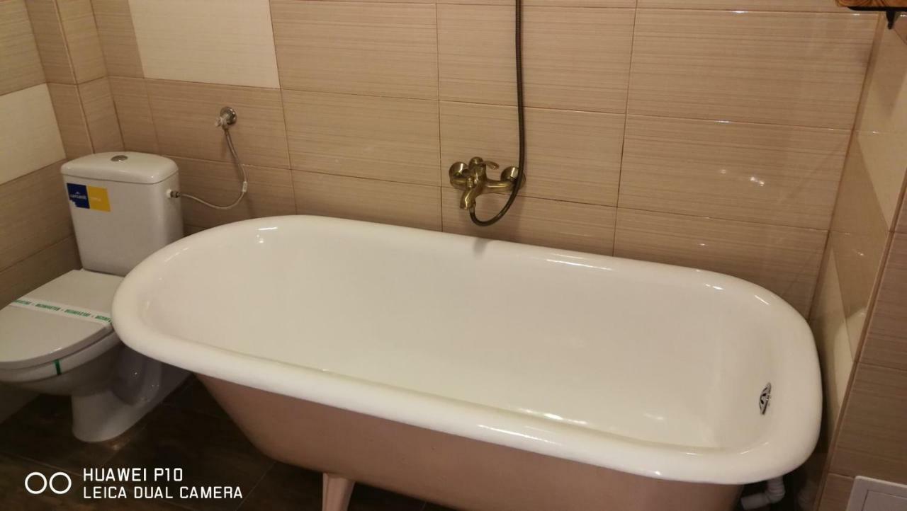 Apartament Hunter Lägenhet Cluj-Napoca Exteriör bild