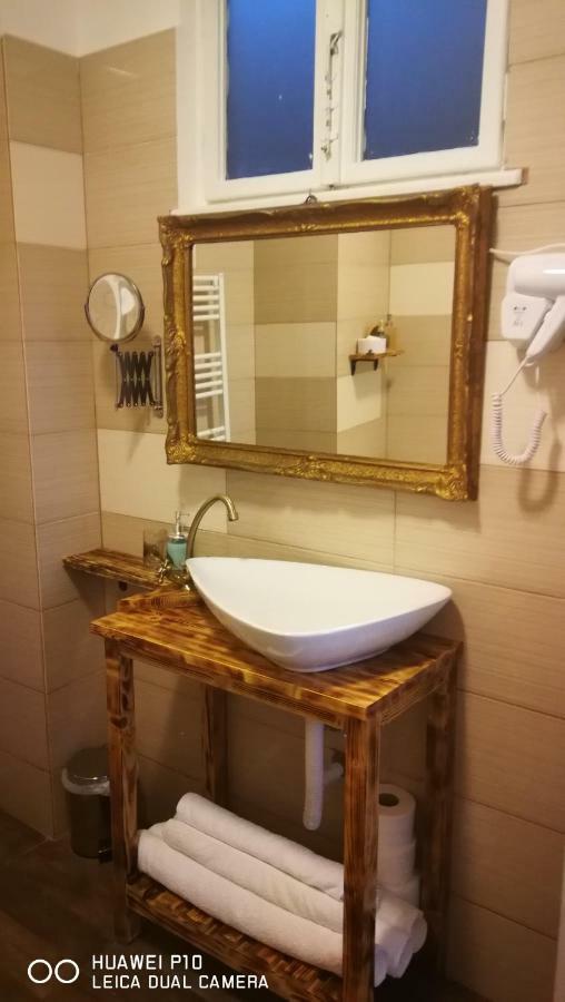 Apartament Hunter Lägenhet Cluj-Napoca Exteriör bild