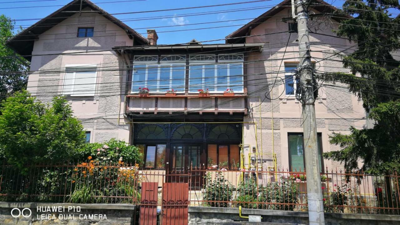 Apartament Hunter Lägenhet Cluj-Napoca Exteriör bild